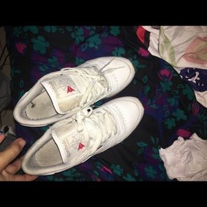 Classic Leather Reebok White Size 7